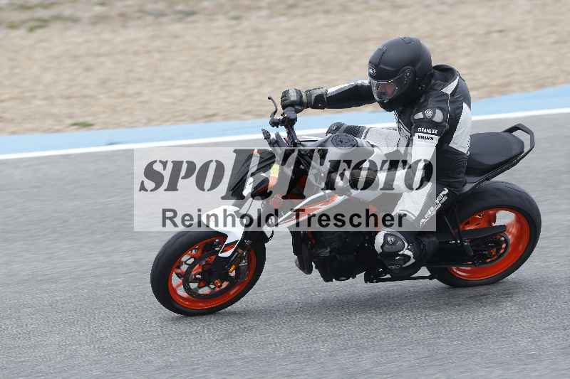 /Archiv-2025/02 28.-31.01.2025 Moto Center Thun Jerez/gruen-green/4